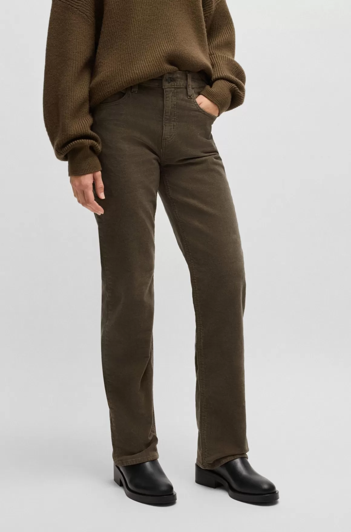 HUGO BOSS Jeans Med Straight Fit I Brun Fløjl Med Behageligt Stræk