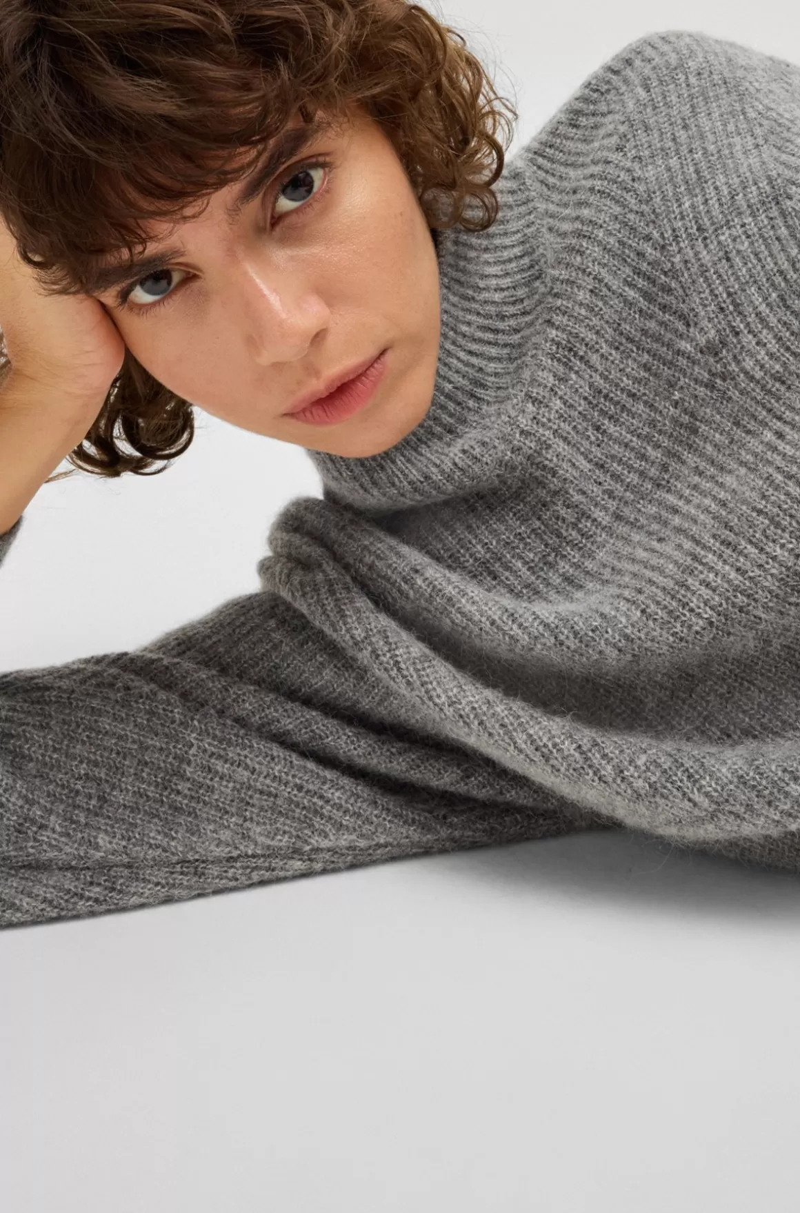 HUGO BOSS Kjole Med Lange ærmer Og Relaxed Fit I Blandede Ribstrukturer