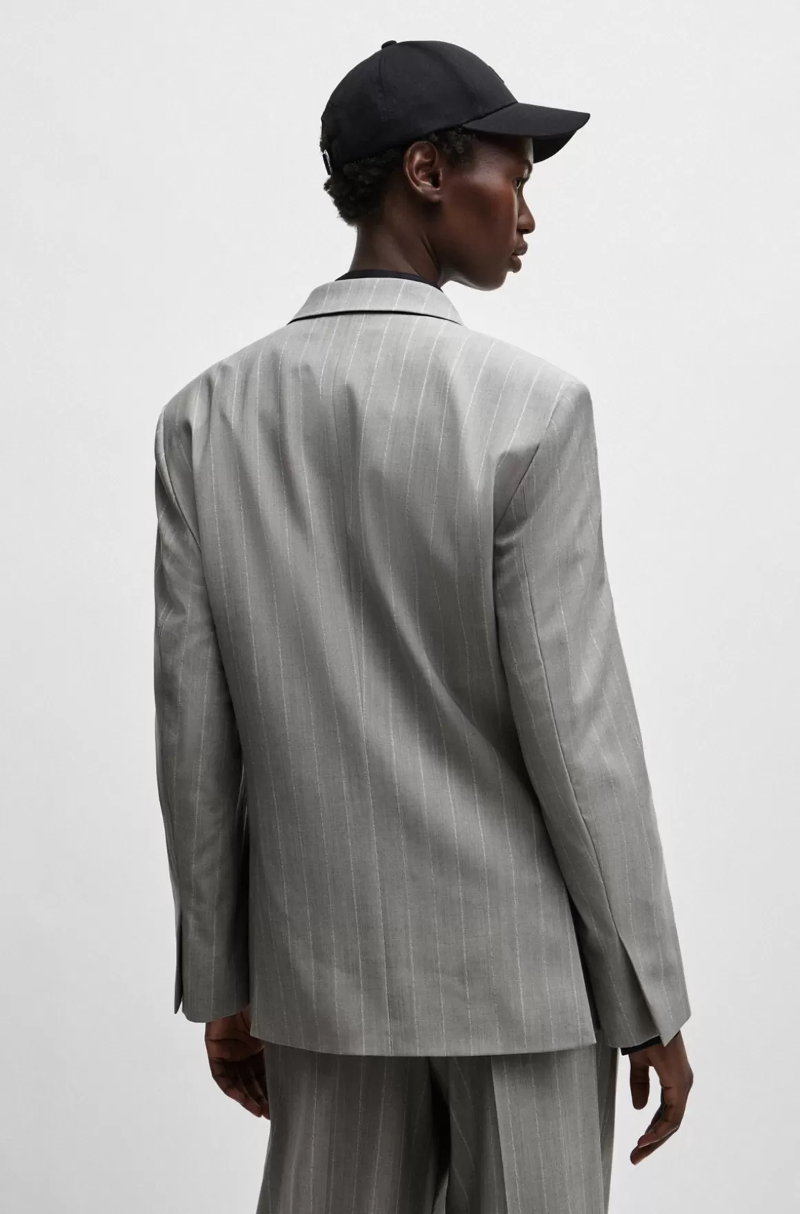 HUGO BOSS NAOMI X BOSS-jakke Med Oversize Fit, Nålestriber Og I Ny Uld