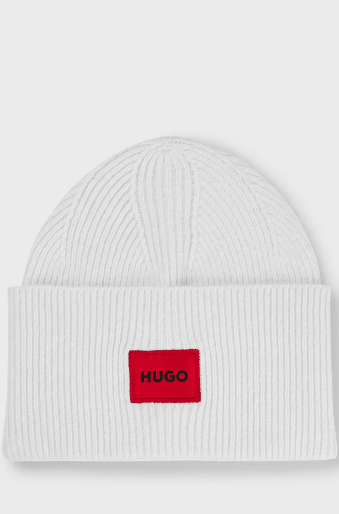 HUGO BOSS Ribstrikket Strikhue Med Rød Logomærkat