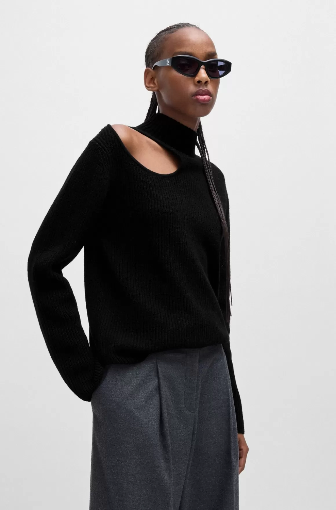 HUGO BOSS Sweater Med Relaxed Fit, Høj Hals Og Udskåret Detalje