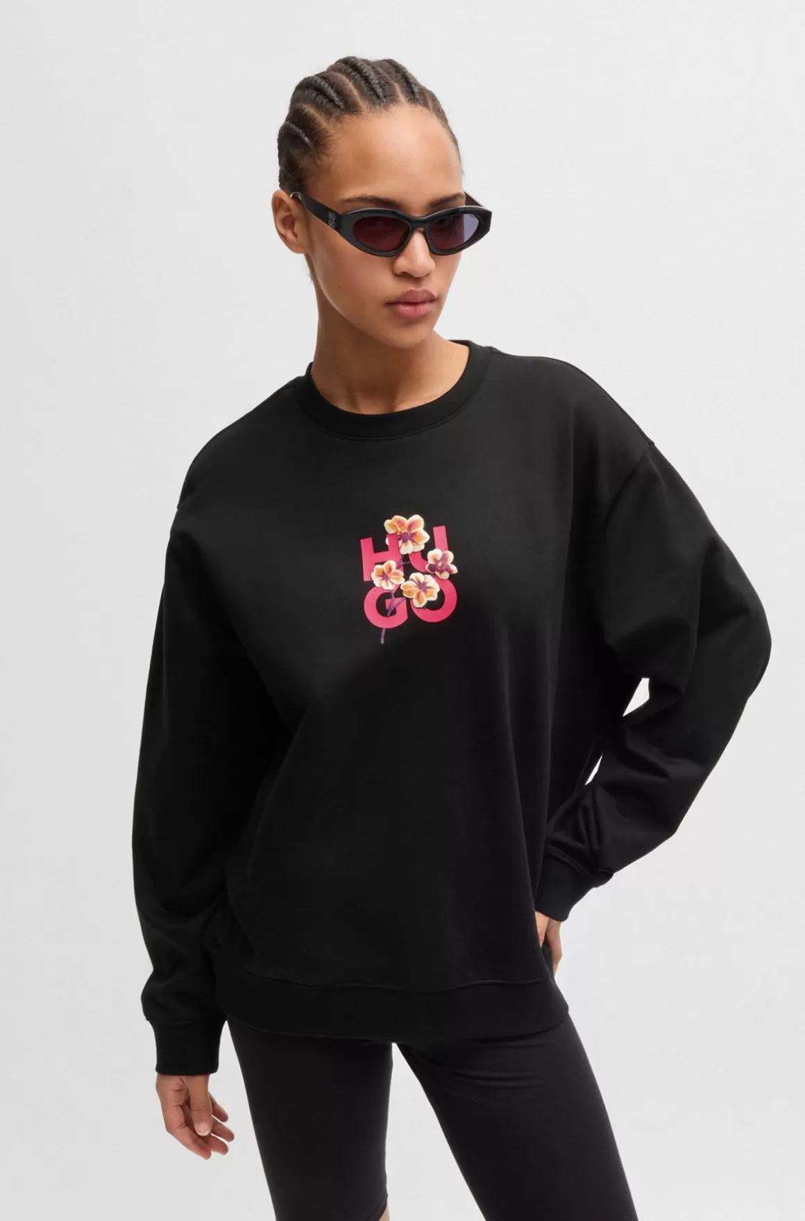 HUGO BOSS Sweatshirt I Sweatkvalitet Af Bomuld Med Stablet Logo Og Blomster
